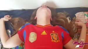 Fudida gostosa com uma novinha da Espanha